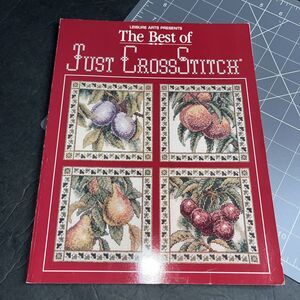 Leisure Arts Presents The Best of Just CrossStitch by Oxmoor House Book